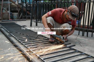 Sửa cửa sắt Quận 4 Hồ Chí Minh